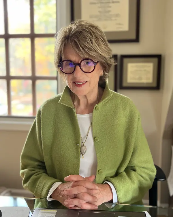 Dr. Carolyn Graham, ND, RN